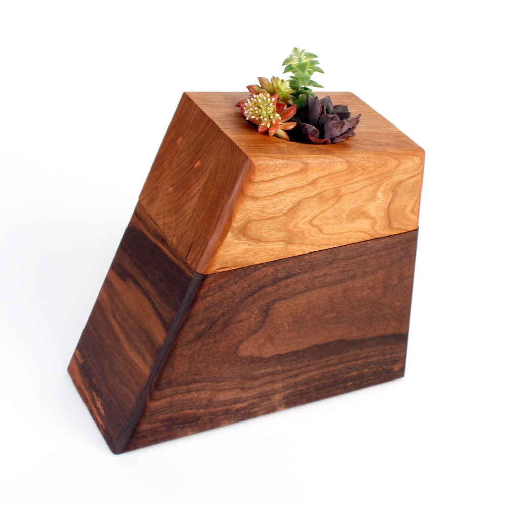 The Living Urn Planter - Lotus