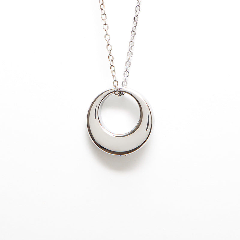 Circle Pendant - Natural Grace