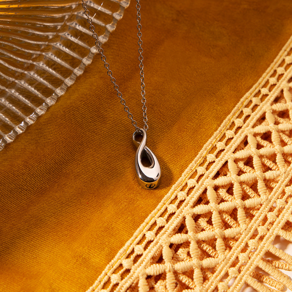Infinity Loop Pendant - Natural Grace