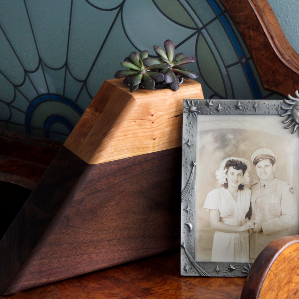 The Living Urn Planter™ - Heaven Bound